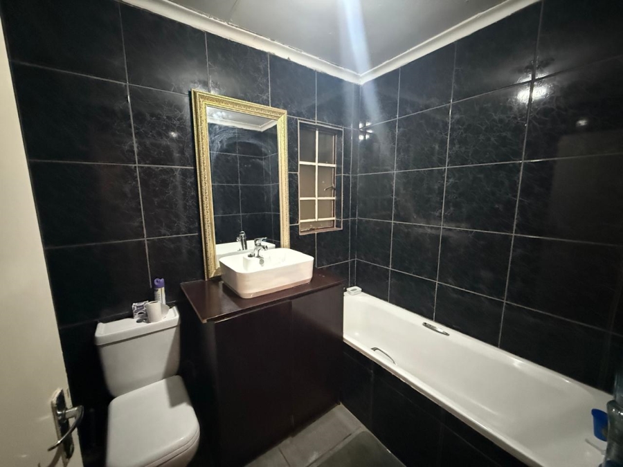 To Let 3 Bedroom Property for Rent in Kathu Northern Cape